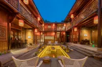 Floral Lux Hotel· 12 hour B & B in Chizhou Jiuhua Mountain فنادق في تشى جَو