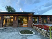Kuandian Lake Light Mountain House B&B