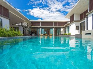 Casabay Luxury Pool Villas by Stay