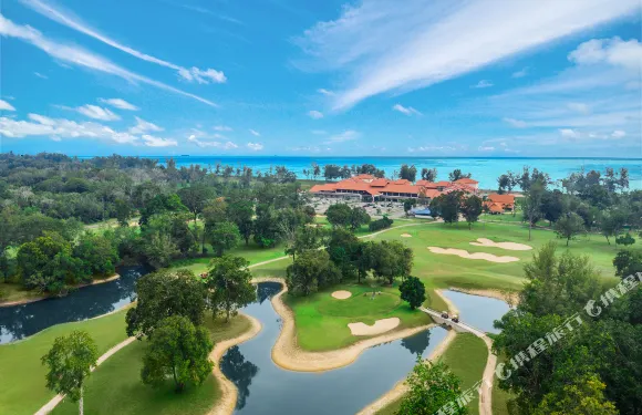 維拉弄賓高爾夫度假村