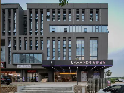Lavande Hotel (Wuhan Guanggu Third Road Xiaomi Science Park) Hotels near Multi-media Acoustic Laboratory of Hubei University of Economics