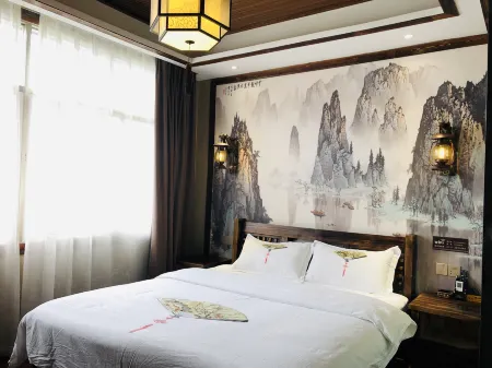 Zigui Mountain Gorge Folklore Inn Отели рядом с достопримечательностью «Bingshu Baojian Gorge»