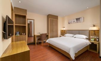 Boyi Hotel (Guangzhou Zhujiang New Town Tianhe Park Metro Station)