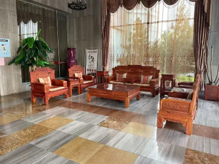 Yimei Hotel (Changzhi West Passenger Transport Station) Отели рядом с достопримечательностью «Changzhi Experimental Middle School»