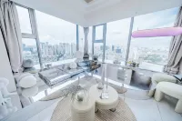 Yunshu High-altitude Panorama Apartment (Chengdu Taikoo Li Branch) - piscina