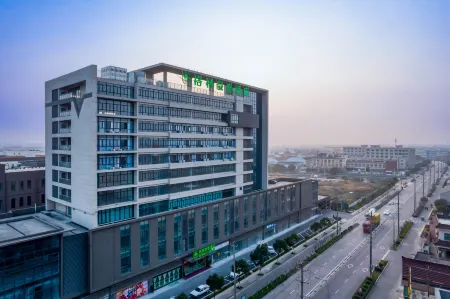 GreenTree Inn (Yanjia highway store, Haiyan Wanghai Street)