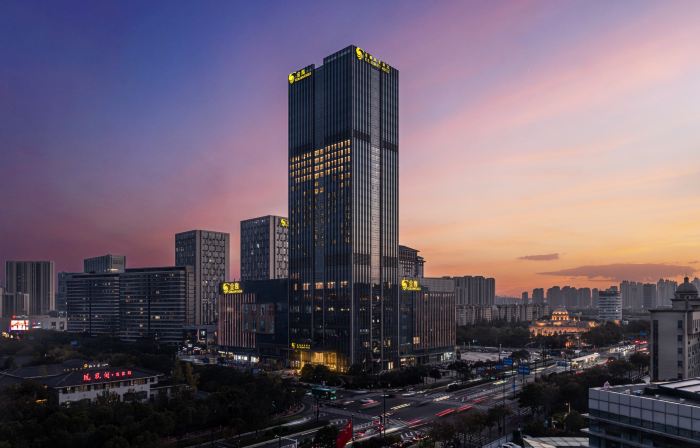 Golden Eagle Summit Hotel Yancheng (Julonghu, Baolong Plaza)