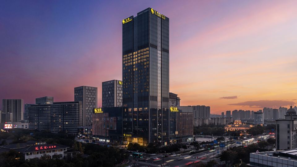 Golden Eagle Summit Hotel Yancheng (Julonghu, Baolong Plaza)