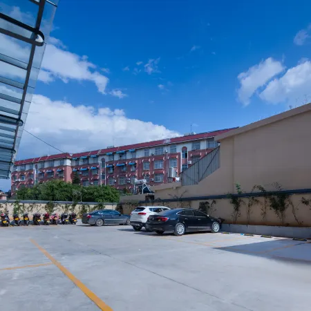 Furuisi Hotel (Jinggu Renmin Road)