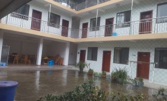 Pengzhou Yishan Bangshui Farm Stay