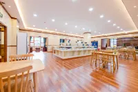 Grand Hotel Luhuo - breakfast