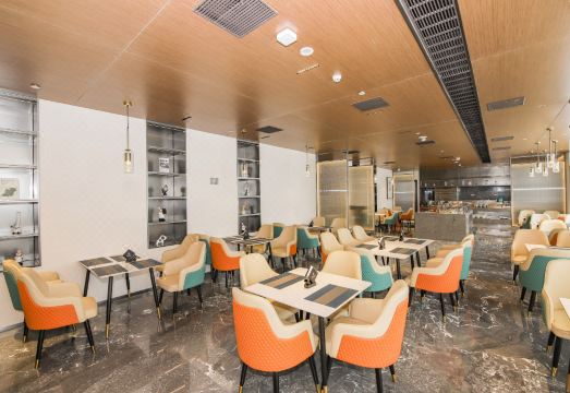 항저우 푸양 루이치 호텔 객실 내부