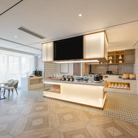 Atour Hotel Aegean in the center of Cixi City