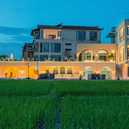 Puzhehei Qingmo Lakeview Vacation Apartment