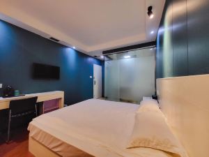 Shouxian Xingzhe Business Hotel