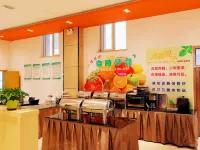 OrangeriePremium Hotel (Dalian Changxing Island Santang Commercial Street) - Morgenmad