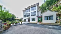 徑約客. Courtyard觀景民宿（杭州雙溪竹海徑山店） 餘杭布達羊農場（BuDa Farm）附近的飯店