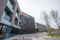 Yunqi Kaiyuan Rongjing Hotel Hotels near Ganzhou Normal University (New Campus)