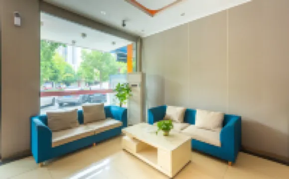 德陽新程歡朋飯店