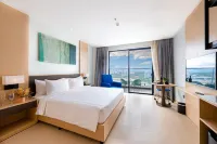 The Empyrean Cam Ranh Beach Resort - Balcony