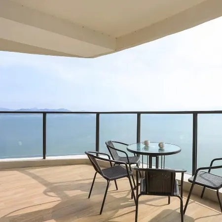 Boji Holiday Apartment (Hailing Island Poly Yintan Shop)