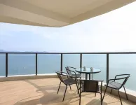 Boji Holiday Apartment (Hailing Island Poly Yintan Shop)