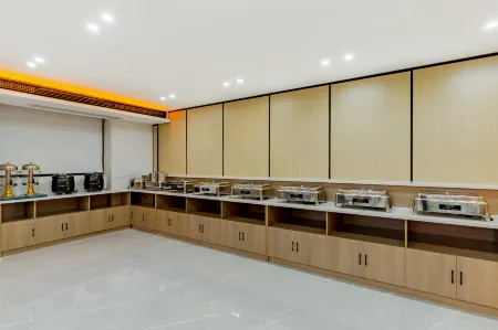 Tislandon International Hotel (Hefei Binhu Convention and Exhibition Center) Отели рядом с достопримечательностью «Anhui Jianzhu University (South Campus)»