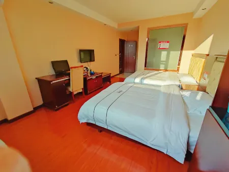 Furui Hotel Отели рядом с достопримечательностью «Sumadang»