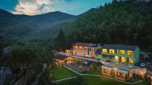 Yunshang Grassland·HilingCamp Mountain Xiashanshe Mountain Wild Hot Spring Holiday Beauty