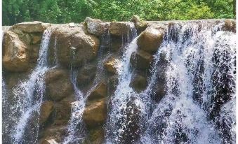 Guan'egou Jupeng Mountain Villa