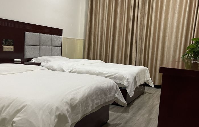 Jingyue Business Hotel