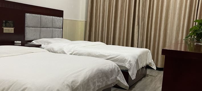 Jingyue Business Hotel Hotel di Dali