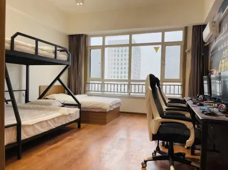 Monster E-sports Apartment Отели в г. Сиюань