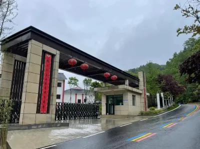 Zhashuiling Fenglaiyi Homestay