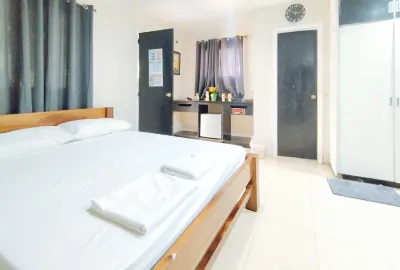 Riannes Beach Resort by RedDoorz Hotels near Tagbak Bus Terminal
