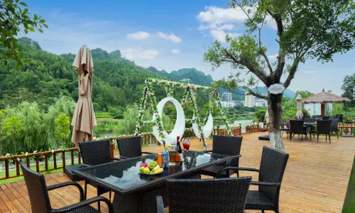 LIBOTOWNSWATERFRONT·CONSTELLATION