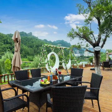 LIBOTOWNSWATERFRONT·CONSTELLATION