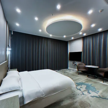 Arong DC Theme Hotel