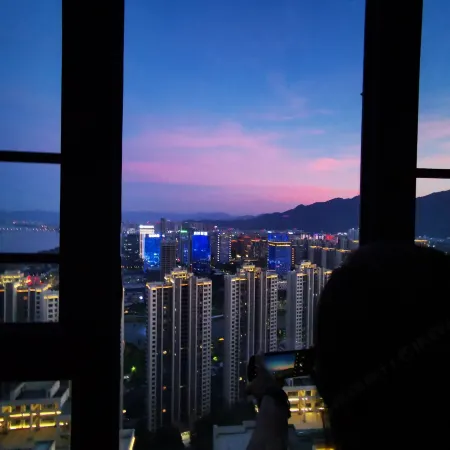Mooncove (Fuzhou Minhou University Town Zhonghai Huanyu)