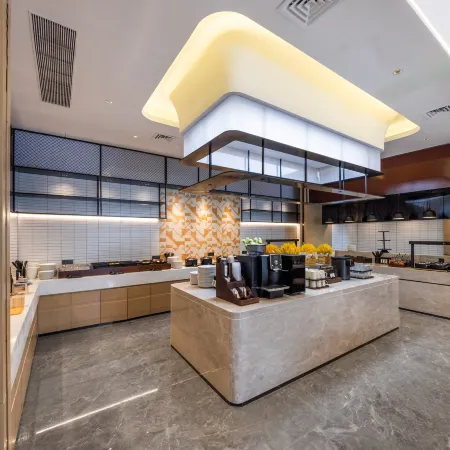 Atour Hotel (Zhanggongshan Donghai Avenue, Bengbu)