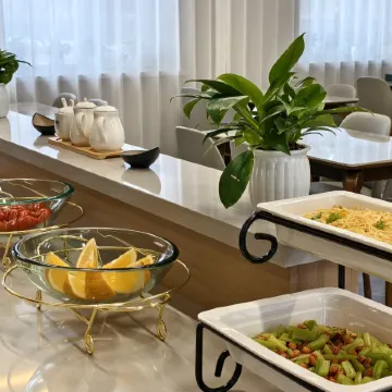 Harbin Airport McLaren Hotel (Airport T2 Terminal)