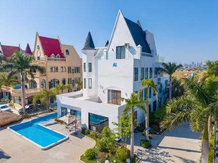 seaward silk road aet hotel Отели рядом с достопримечательностью «Guilin University of Electronic Technology Beihai Campus»