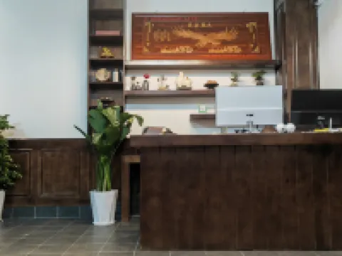 Deqin Zongyam Mountain Residence Hotels in Deqin
