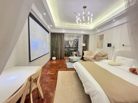 Yiju Gongyuanfu (Shanghai Huinan Subway Station) Отели рядом с достопримечательностью «Nanhui University Town»