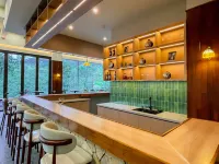 Yunjie Qingsongling Study Resort Hotels in Huguan