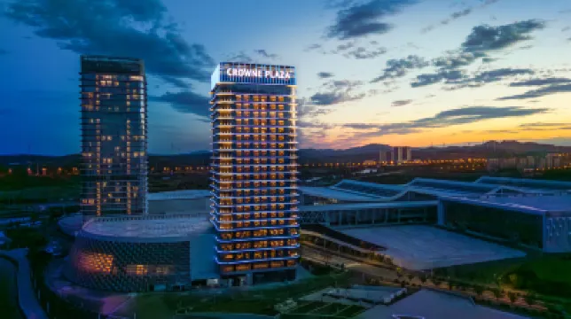 Crowne Plaza WEIHAI BINHAI by IHG Hotels in 
