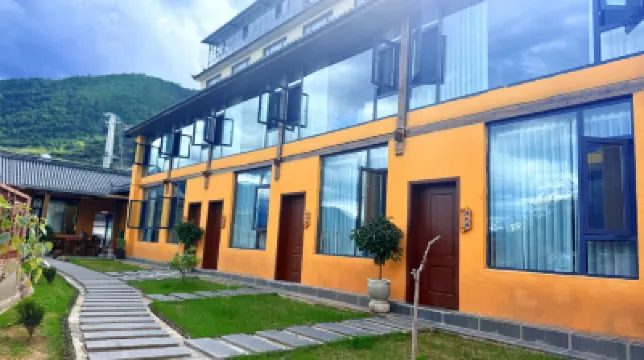 Baishuitai Naxi Garden Villa Boutique Guesthouse Hotels near White Water Terraces