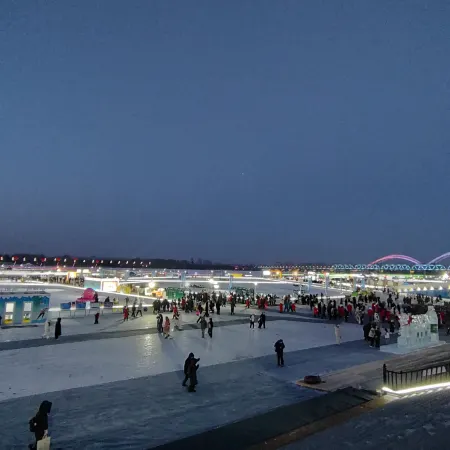 Jiangpan Homestay (Songhua River Central Avenue) Отели рядом с достопримечательностью «Сунгари»