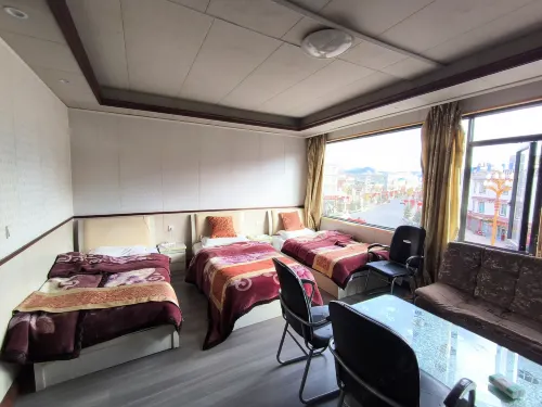 Mangkang Chongqing Hotel - Bintang 2
