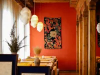 Lingguo Descendants Thangka Art Hotel Hotels in Dege